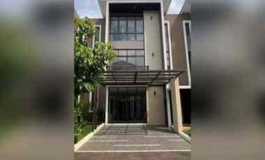 dijual rumah cluster morizen summarecon