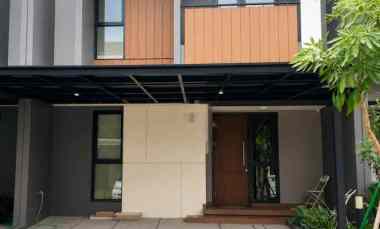 Rumah Dijual di Cluster Regia Summarecon Crown Gading