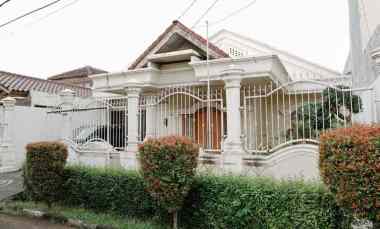Dijual Rumah Lt 400/250 Bintaro Sektor 3 Tangsel