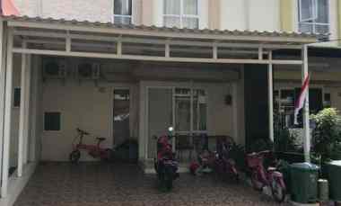 dijual rumah cluster summerland