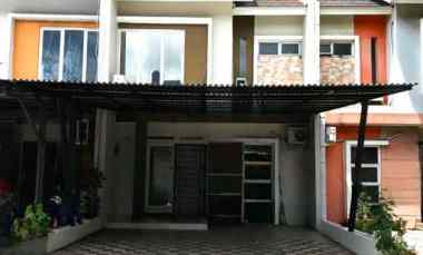 dijual rumah cluster teresta metland