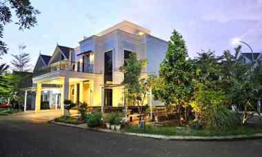 Rumah Hook 3lt 12x15 180meter Cluster Thames JGC Jakarta Garden City