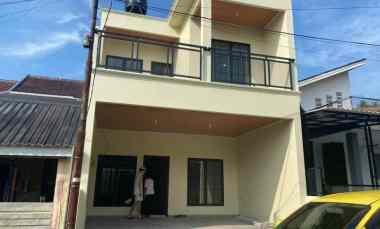 dijual rumah cluster venesia sentul city
