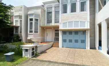 dijual rumah cluster whitsand greenwich