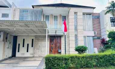 Rumah Dijual di Crystal Golf Citraland Lakarsantri Surabaya Barat