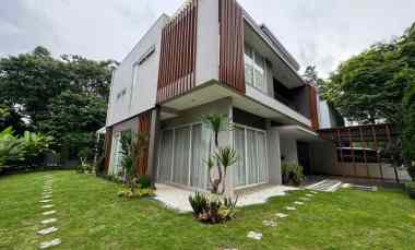 dijual rumah dago