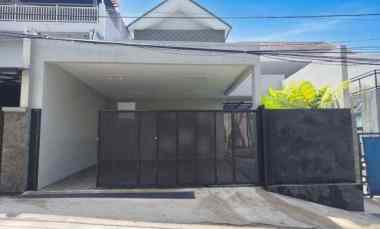 dijual rumah dago bandung utara
