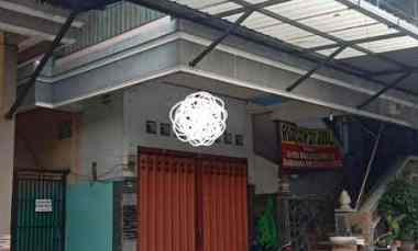 dijual rumah dan toko di tengah kota batu