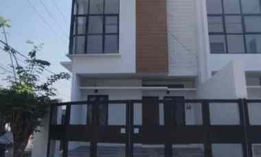 dijual rumah darmo