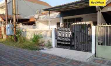 dijual rumah darmo baru barat