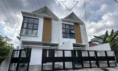 dijual rumah darmo harapan