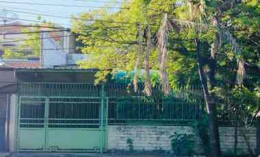 dijual rumah darmo indah barat