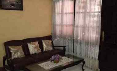 dijual rumah darmo permai