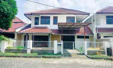 dijual rumah darmo villa dukuhpakis surabaya barat shm