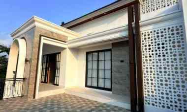 dijual rumah dau