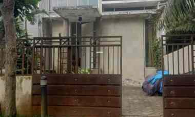 dijual rumah de casablanca buring satelit