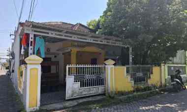 dijual rumah dekat kampus jember jl kaliurang