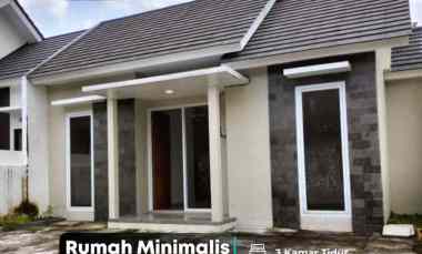 dijual rumah dekat purwomartani