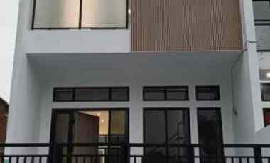 dijual rumah dekat summarecon bandung