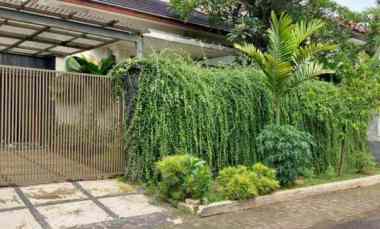 dijual rumah delman indah kebayoran