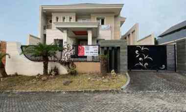 dijual rumah delta golf citraland