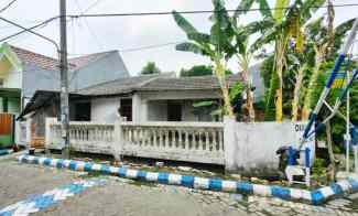 dijual rumah deltasari indah waru