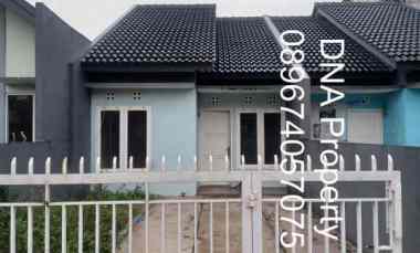 dijual rumah dengan halaman luas di margahayu bandung