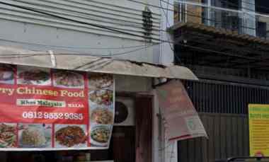 dijual rumah depan gerbang smpn no 42