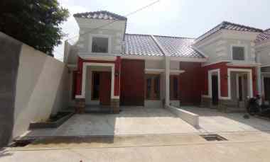 gambar dijual rumah depok pinggir jalan siap huni