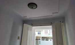 Dharmahusa Mas Hadap Selatan Semi Furnish Row 2,5 mobil