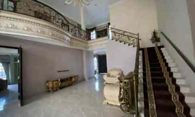 dijual rumah dharmahusada