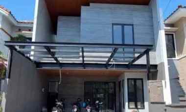 Rumah Dharmahusada dekat Merr, Pakuwon City. Manyar, Kertajaya DND