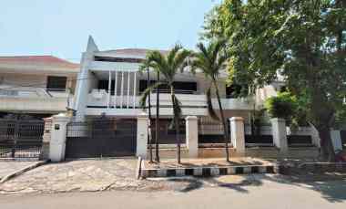 dijual rumah dharmahusada