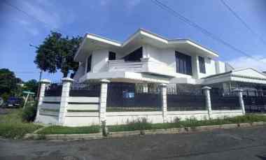 dijual rumah dharmahusada