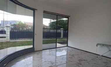 dijual rumah dharmahusada indah