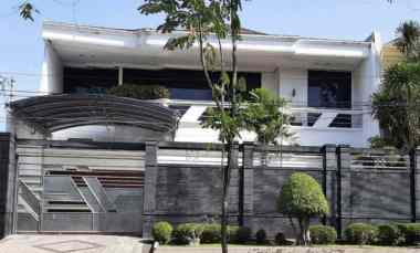 dijual rumah dharmahusada indah