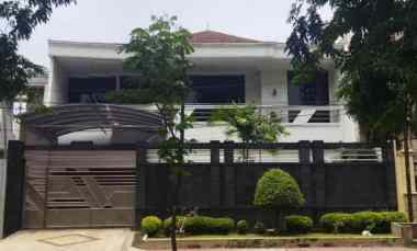 dijual rumah dharmahusada indah