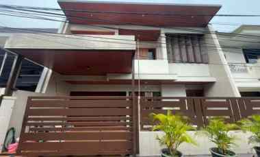 dijual rumah dharmahusada permai