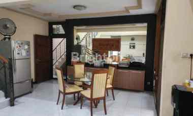 Rumah 2 LT, Dharmahusada Regency, sudah Renov- Cat Ulang, Siap Huni