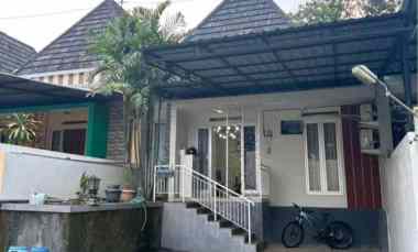 dijual rumah di ayodya sekaran gunung pati semarang