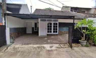 dijual rumah di bumi satria kencana bekasi selatan