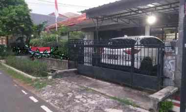dijual rumah di cempaka putih tengah jakarta pusat