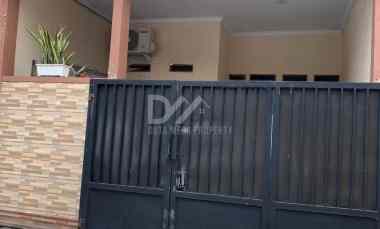 dijual rumah di cipondoh