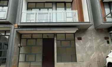 dijual rumah di cluster golden cikeas cibubur