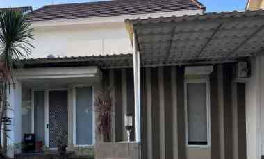 dijual rumah di cluster graha padma semarang