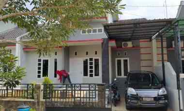 dijual rumah di cluster permata semarang