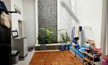 dijual rumah di daerah riung bandung lokasi strategis