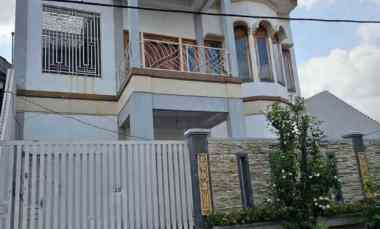 dijual rumah di dharmahusada