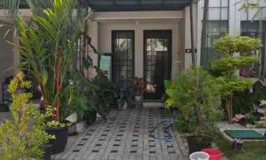 dijual rumah di grand pakuwon cluster gladstone