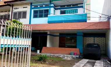 dijual rumah di jalan comal surabaya pusat